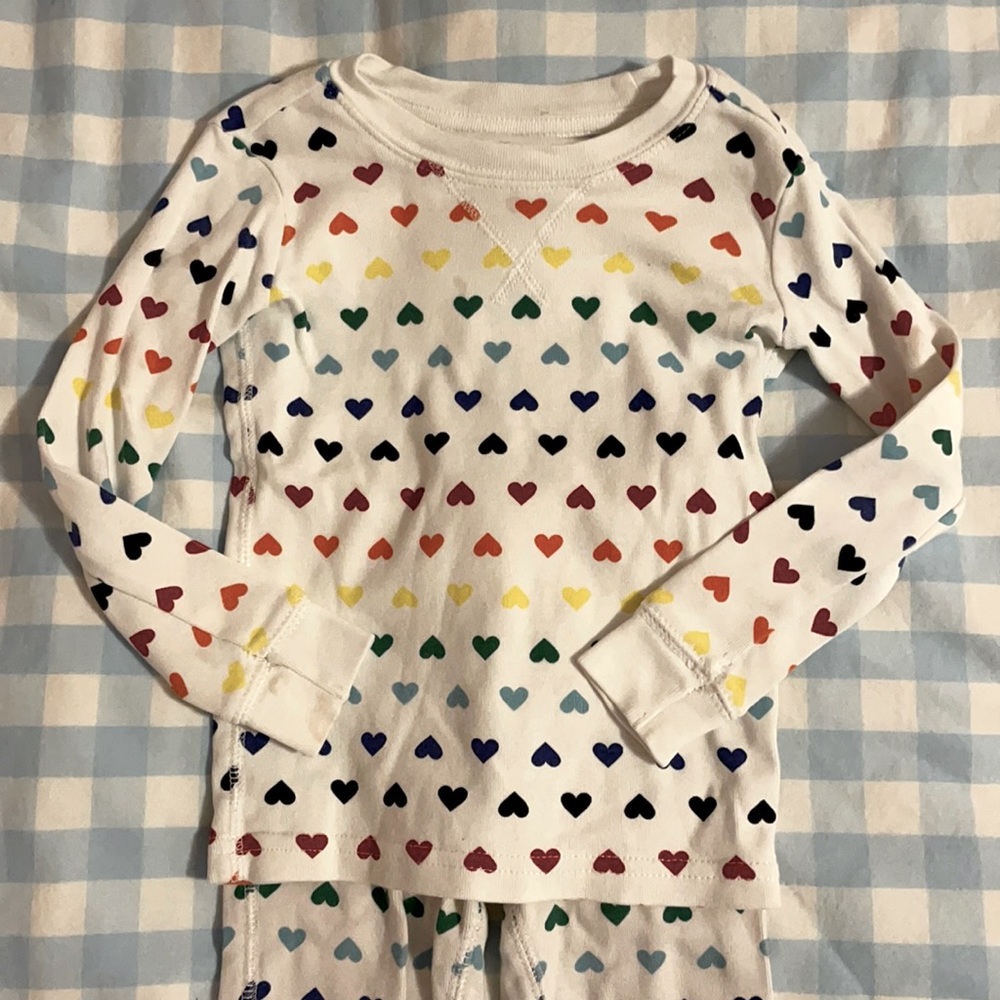 Gap Primary Rainbow 🌈 Hearts Pajama Set